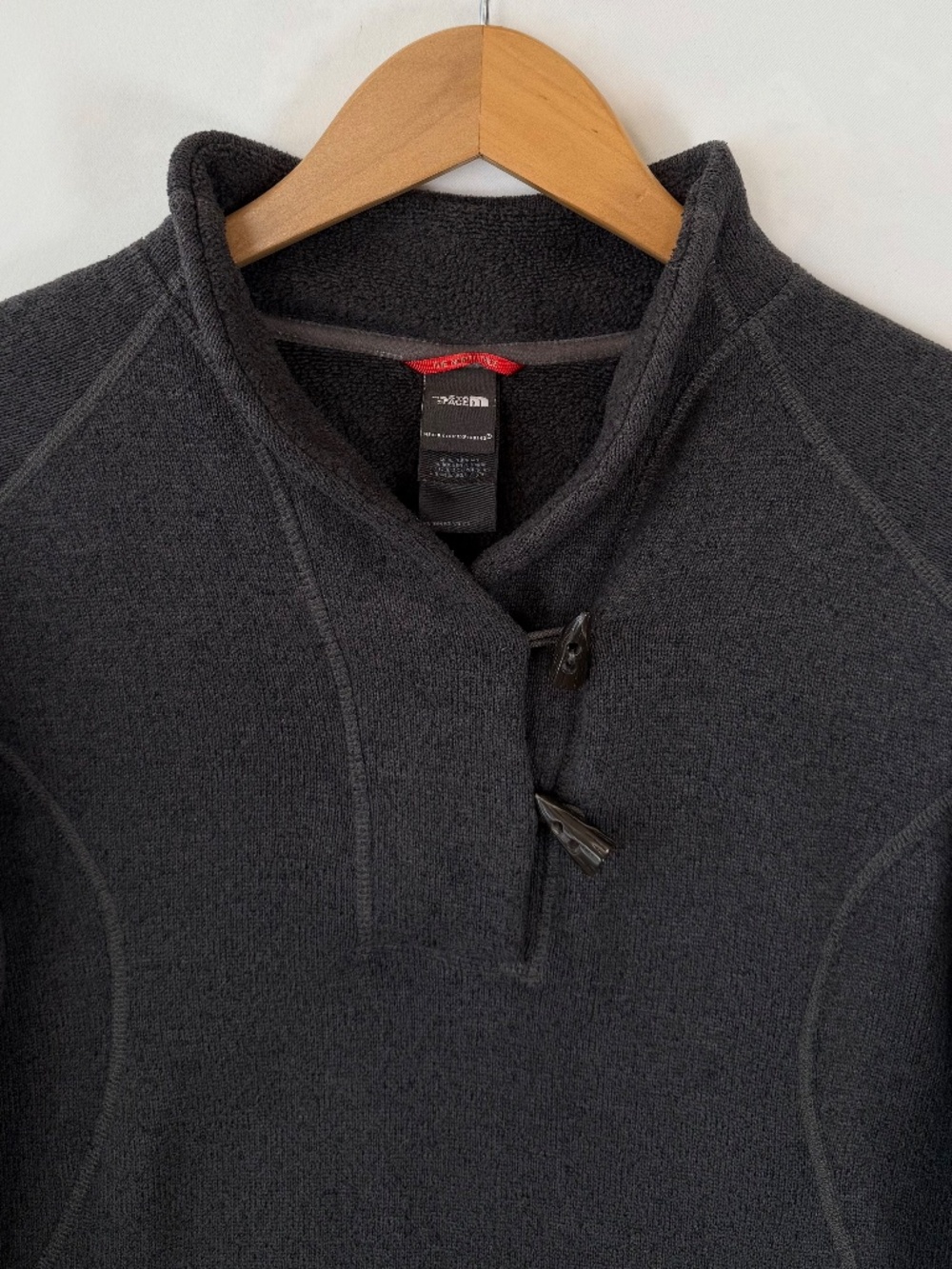 The North Face Wmn's LG Dark Grey Crescent Ridge Shawl Collar Fleece Pullover - Picture 2 of 7